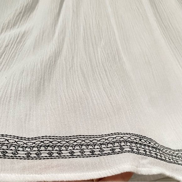 Folk vibe embroidered boho dress w prairie country shabby chic feel - Picture 6 of 14